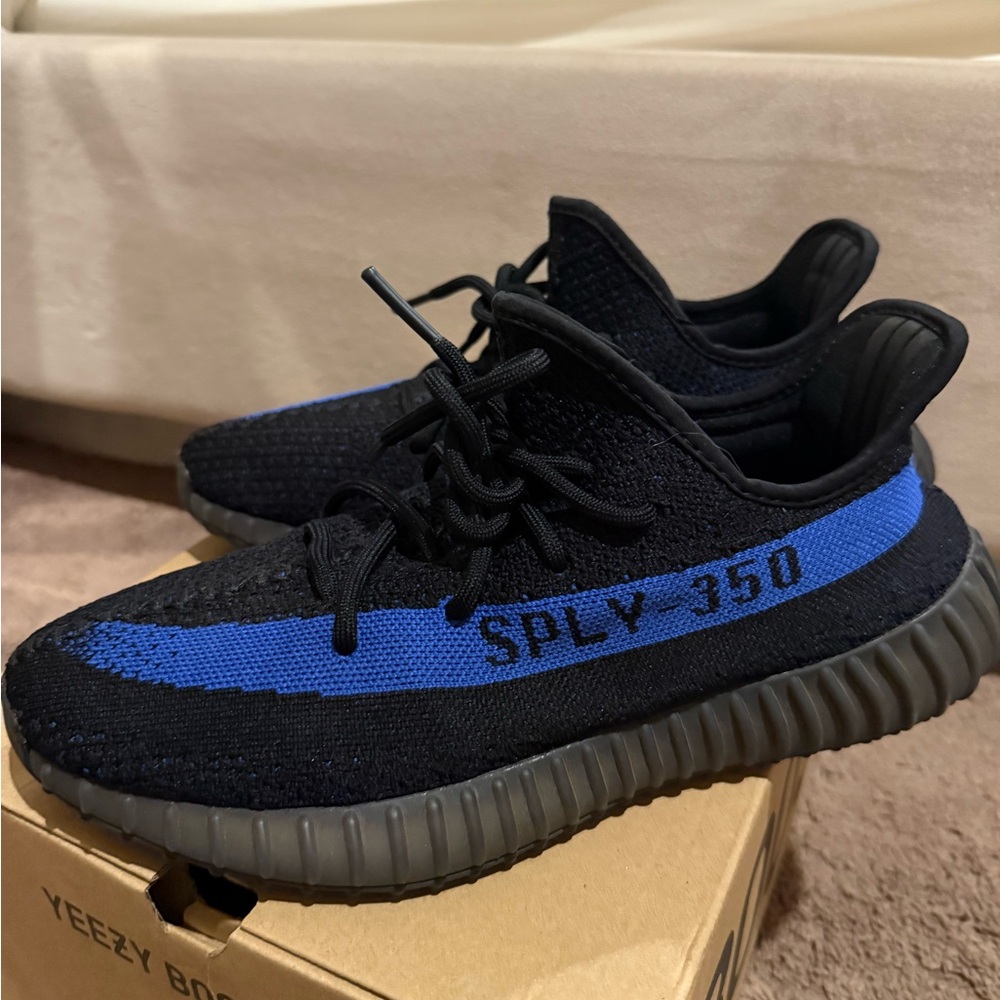 Adidas Mens Yeezy Boost 350 V2 dazzling Blue size 10